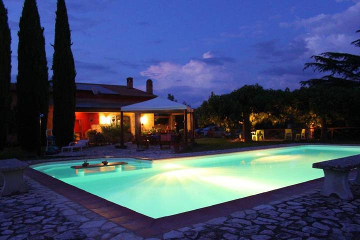 B&b per 2 persone, con Balcone e Terrazza nonché Giardino e Piscina a Tuscania