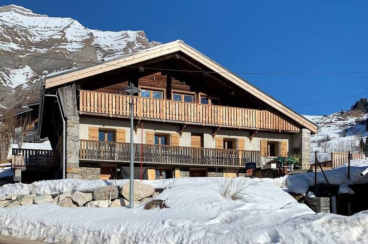 Chalet pour 4 personnes, avec jardin à La Giettaz