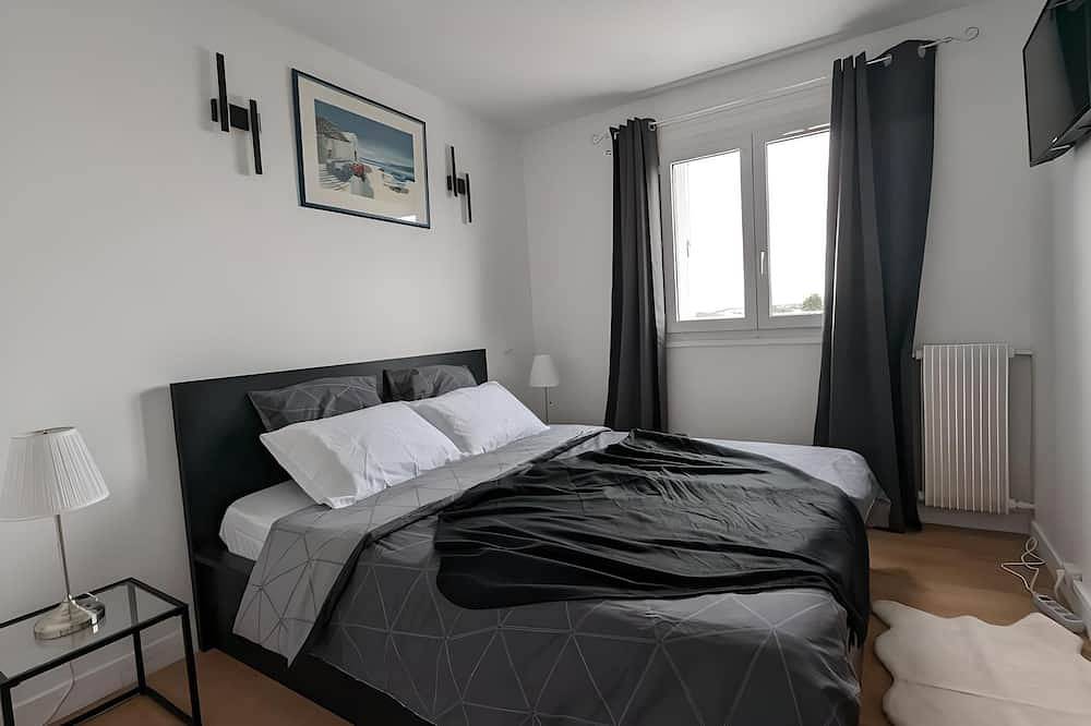 Apartamento entero, Bright 3-room apartment, balcony & parking - Paris 20 min in Sartrouville, Yvelines
