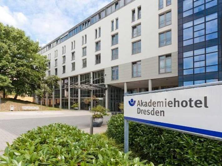 Hotel für 3 Personen, mit Terrasse und Garten, kinderfreundlich in Klotzsche