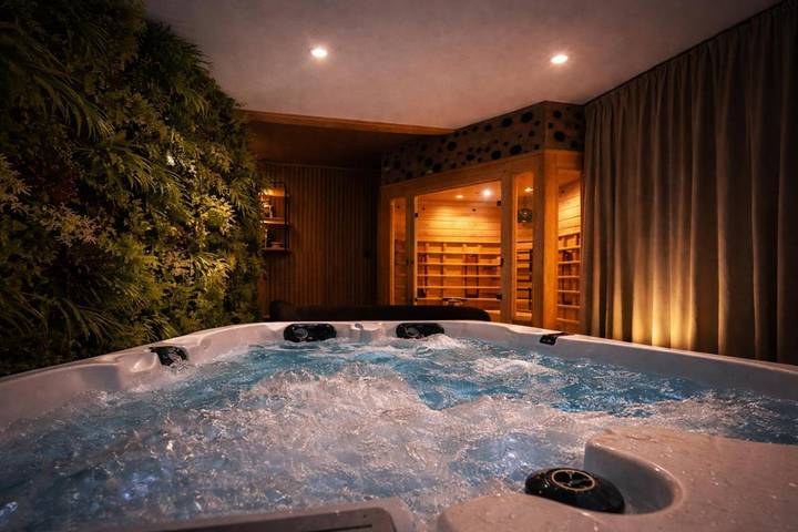 Maison de vacances pour 6 personnes, avec jacuzzi ainsi que sauna et jardin