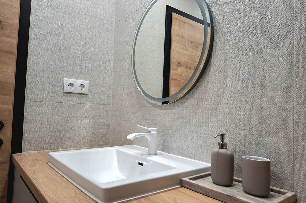 Ganze Wohnung, Sonniges Appartement mit eigenem Garten und Weitblick in Semriach, Steirerland