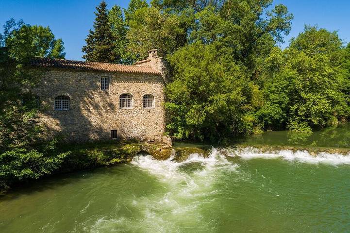 Gîte pour 6 personnes, avec terrasse et jardin, animaux acceptés