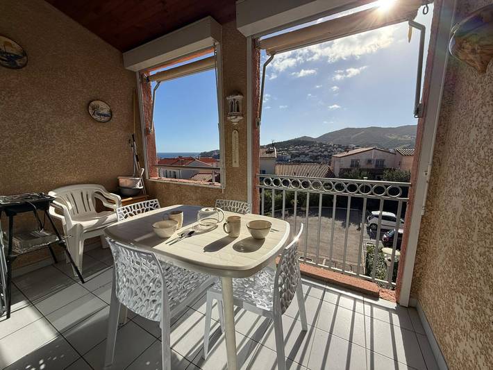 Gîte pour 6 personnes, avec terrasse dans Plage des Elmes - 2