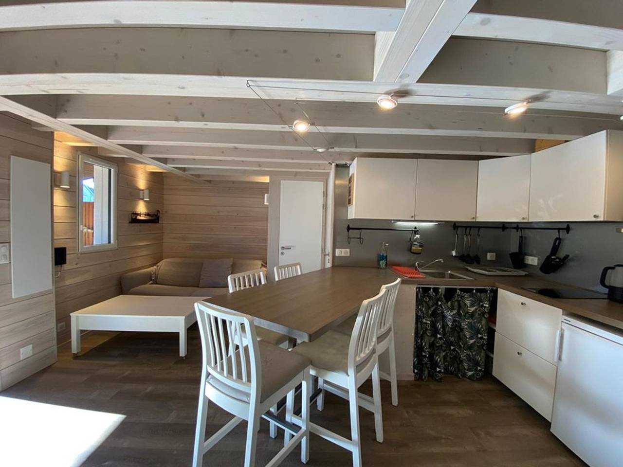 Villa Patio Rénovée avec Terrasse Couverte, Proche du Port et Centre d'Hossegor in Capbreton, Côte d’Argent