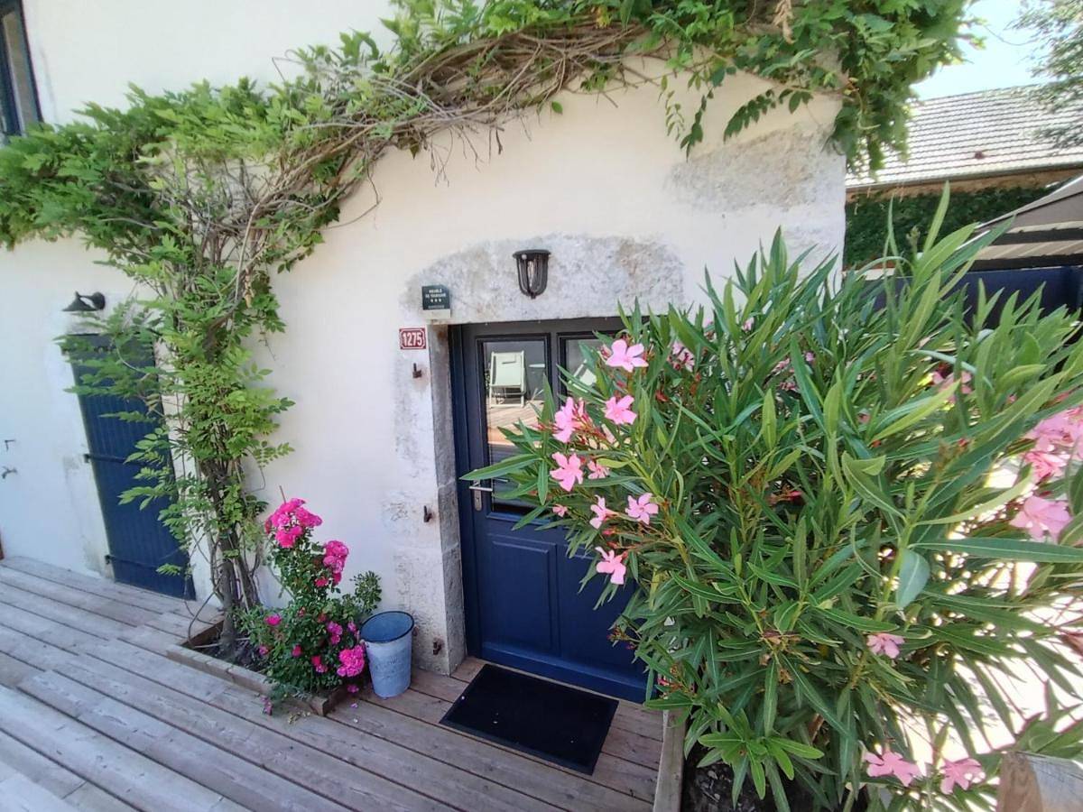 Five-Bedroom House in Saint-Pierre-de-Curtille, Région de Chambéry