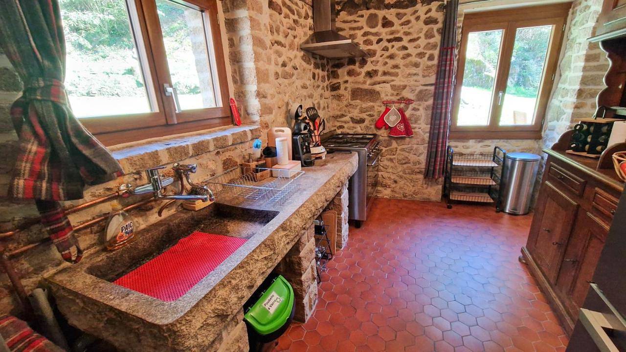 Three-Bedroom House in Thauron, Région de Guéret
