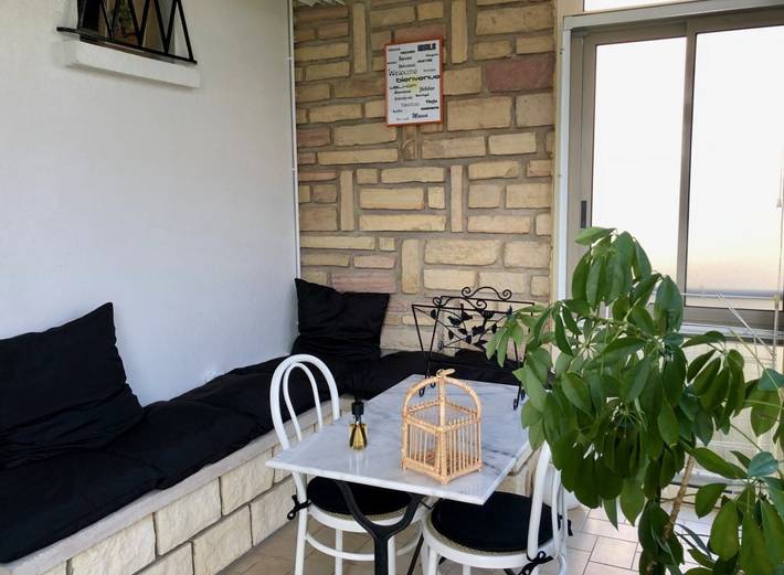 Gîte pour 6 personnes, avec terrasse et jardin