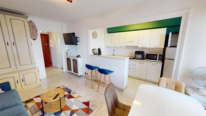 Gîte pour 2 personnes, avec terrasse ainsi que vue sur l’océan et balcon/terrasse dans Carnolès - 2