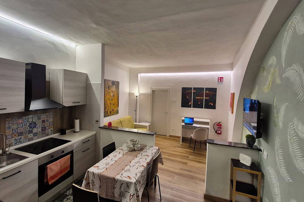 Ganze Wohnung, Gemütliche Innenstadtwohnung in Gehweite zu den attraktivsten Orten in Tivoli, Rom Provinz