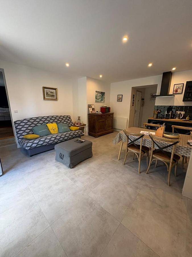 Location de vacances pour 4 personnes, avec terrasse ainsi que vue et jardin dans Vignemont - 4