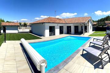 Location de vacances pour 8 personnes, avec terrasse et jardin à Saubion