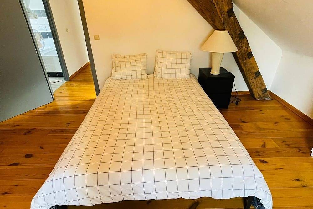Ganze Wohnung, Charming Downtown Loft Chalet With Private Parking in Brüssel, Brüssel und Umgebung
