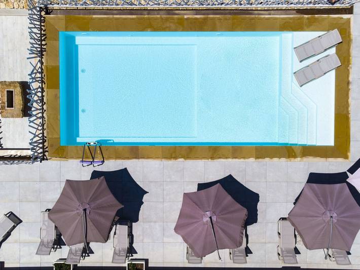 Ferienwohnung für 4 Personen, mit Balkon/Terrasse und Terrasse sowie Garten und Pool in Balestrate