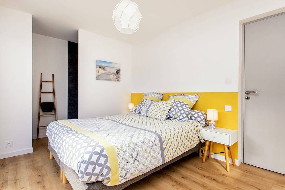 Magnificent villa *****, close to beaches, swimming pool 29°, enclosed garden. in Saint-Pol-de-Léon, Ceinture Dorée