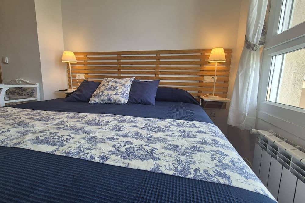 45A01 Apartment in Puerto de Vega in Puerto de Vega, Navia