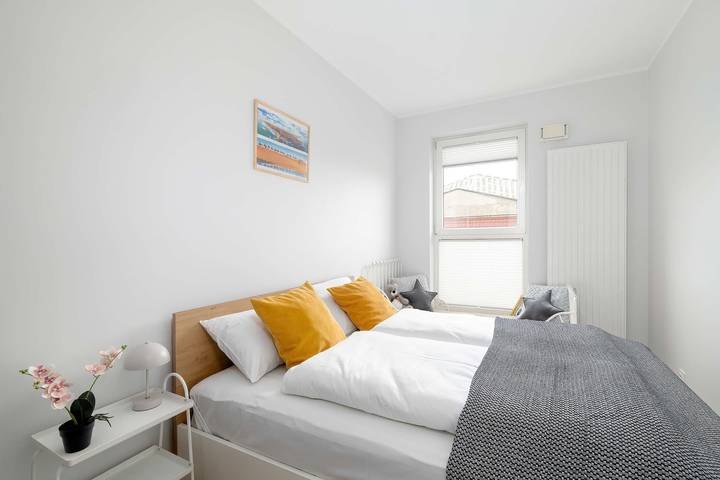 Apartamento entero, Spacious Apartment in Poznan | Parking, Balcony, 2 Bedrooms in Poznań, Gran Polonia (región histórica)