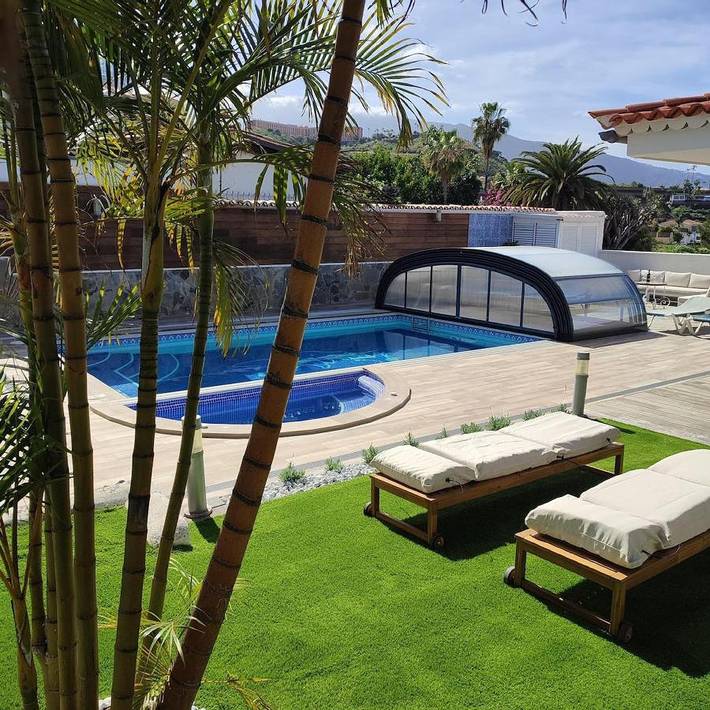 Casa rural para 8 personas, con Jacuzzi y Terraza además de Jardín y Piscina en Puerto de la Cruz