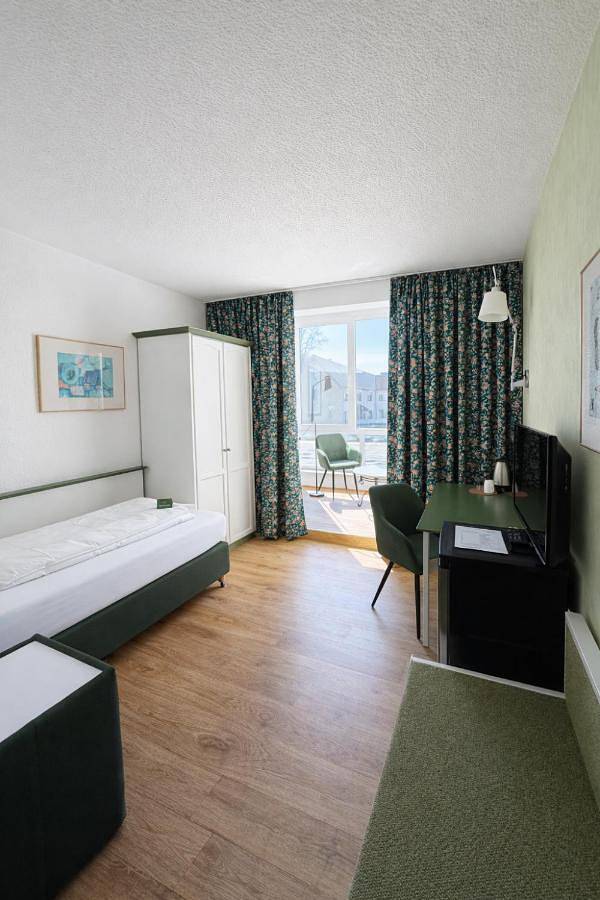 Hotel für 3 Personen, mit Terrasse und Garten in Lippstadt - 3
