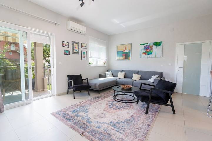 Fantástica casa en excelente zona in Podstrana, Condado de Split-Dalmacia