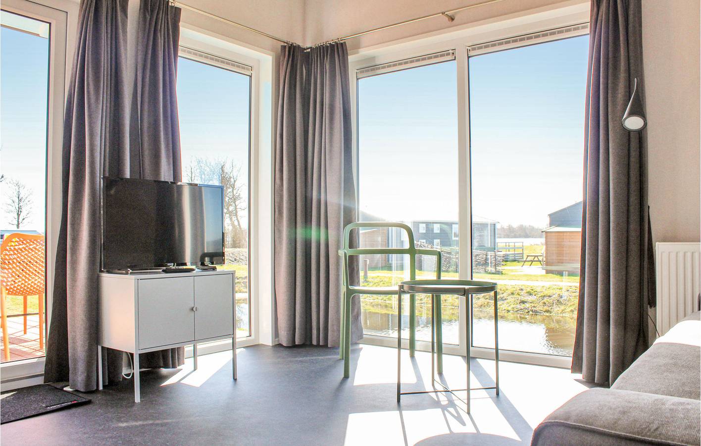 Vacation house for 4 people with terrace in Lauwersmeer, North Sea Netherlands