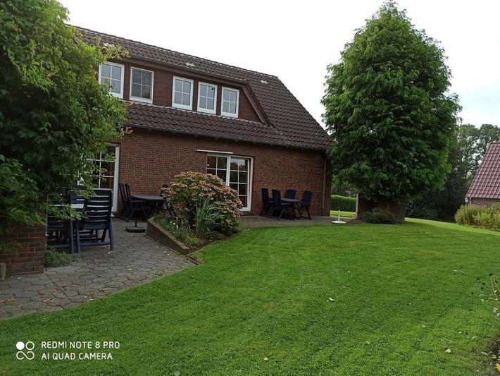 Ferienwohnung für 5 Personen, mit Terrasse und Garten in Minsen