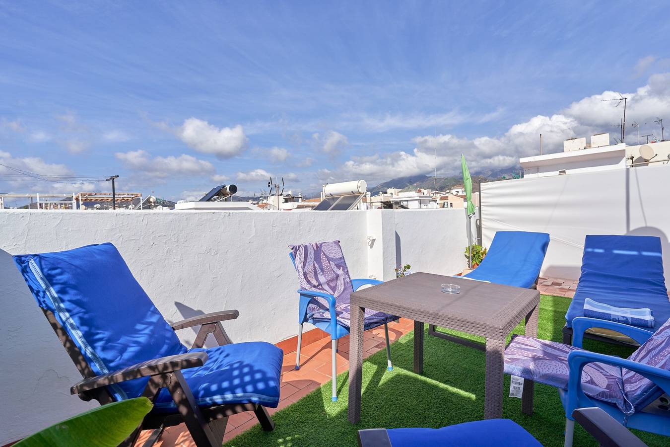 Entire apartment, Apartment "Molina 2" with Mountain View, Terrace & Wi-Fi in Nerja Centre, Nerja