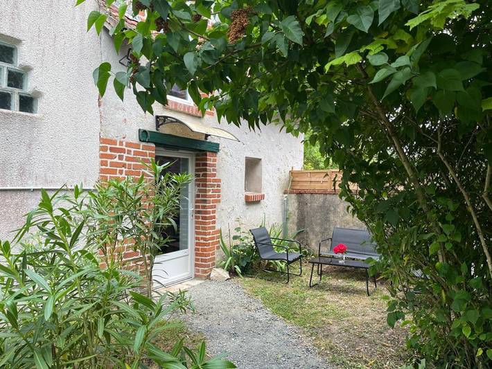 Location de vacances pour 3 personnes, avec terrasse et jardin à Chouzy-sur-Cisse