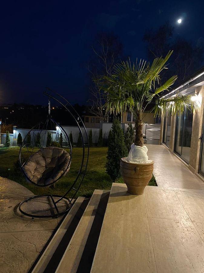Location de vacances pour 3 personnes, avec jacuzzi et sauna ainsi que piscine et jardin à Novi Sad - 3