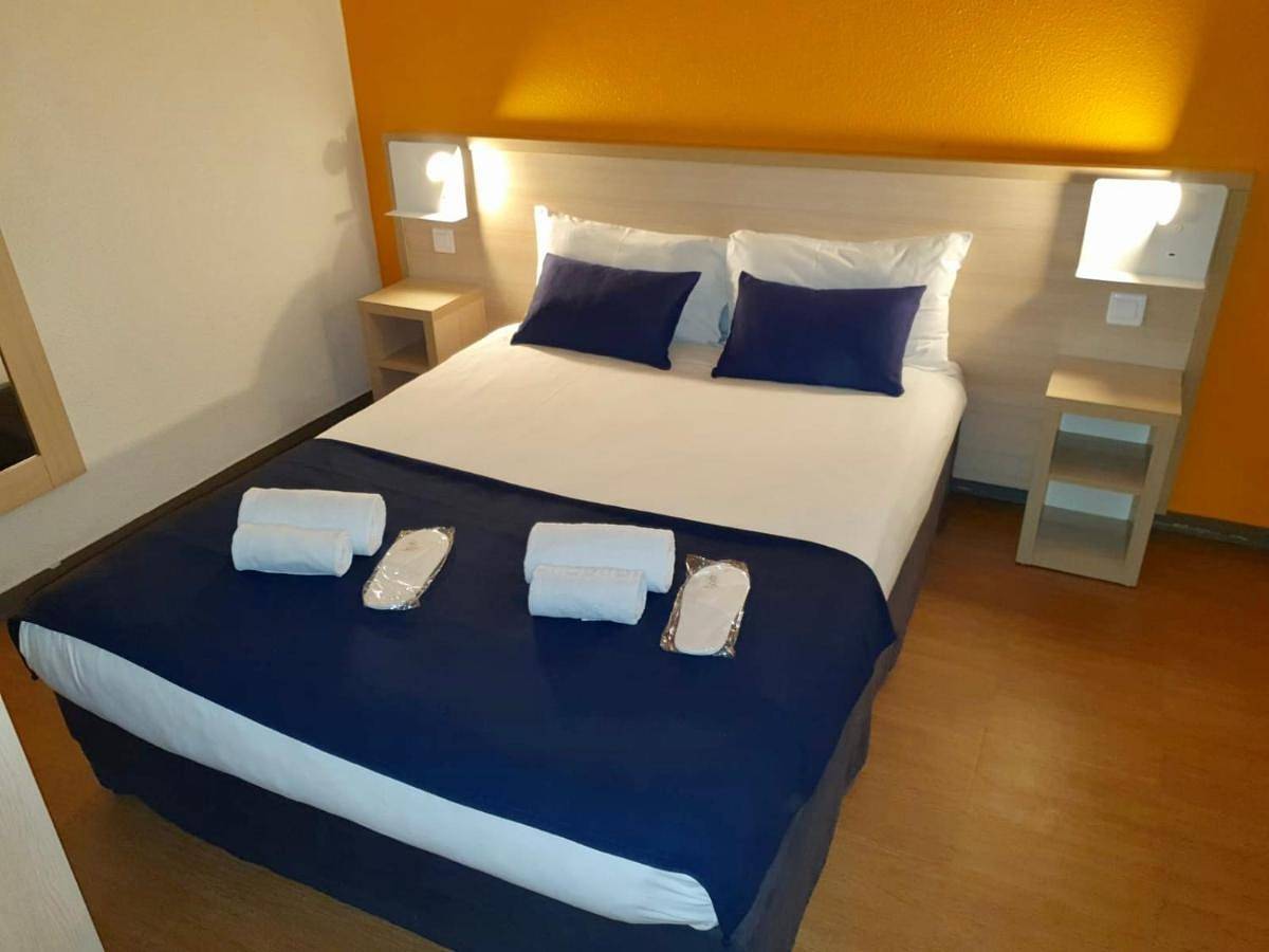 Budget Hotel Melun Sud - Dammarie Les Lys in Dammarie-les-Lys, Seine-et-Marne
