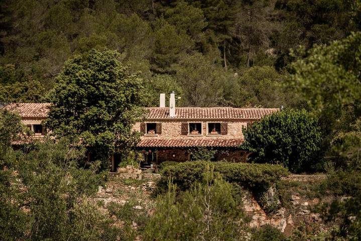 Chalet para 8 personas, con jardín además de piscina y vistas, Se admiten mascotas en Alt Penedès - 3