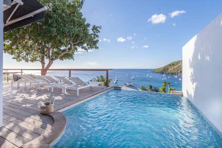 Villa pour 10 personnes, avec jardin ainsi que piscine et balcon