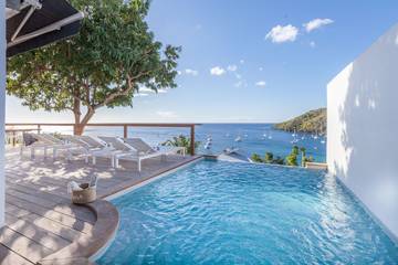 Location de vacances pour 10 personnes, avec balcon ainsi que piscine et jardin à Les Anses-d'Arlet