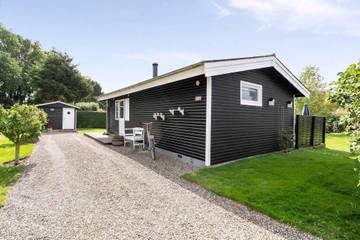 Ferienhaus für 4 Personen, mit Terrasse und Garten in Skovmose