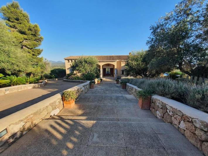 Ferienhaus für 8 Personen, mit Terrasse und Garten sowie Pool und Ausblick in Palma - 4