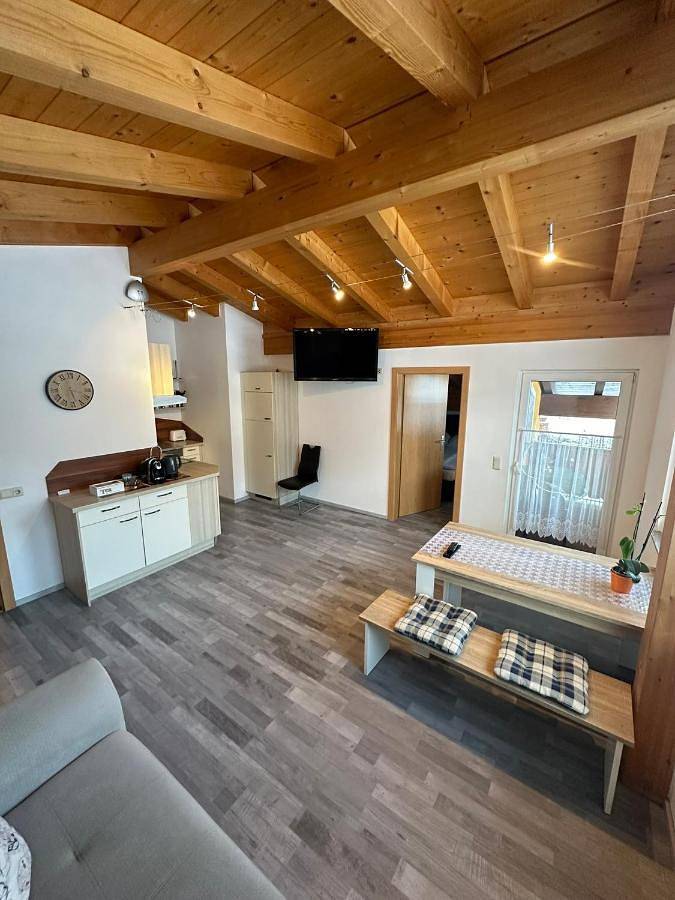 Ferienwohnung für 5 Personen, mit Balkon und Terrasse sowie Ausblick in Radfeld - 4