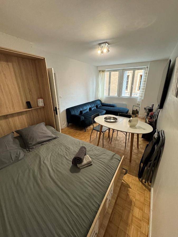 Gîte pour 6 personnes, avec vue, animaux acceptés à Marvejols - 4