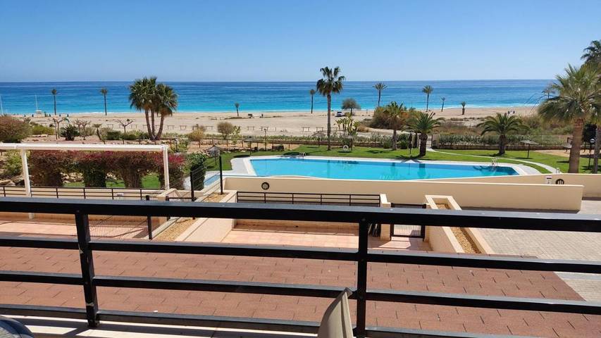 Appartement de vacances pour 6 personnes, avec jardin ainsi que vue et piscine, animaux acceptés