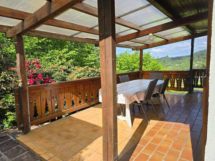 Location de vacances pour 5 personnes, avec sauna ainsi que terrasse et jardin dans Saut Du Bouchot - 2