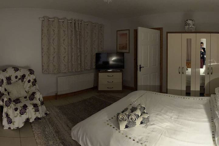 Modernes, ruhiges Ferienhaus mit Meer- und Bergblick in Grafschaft Antrim