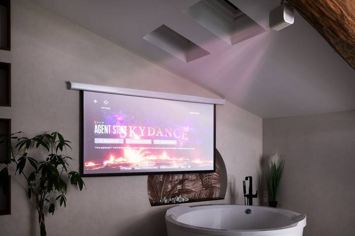 Gîte pour 2 personnes, avec terrasse et piscine ainsi que jacuzzi et jardin à Reillanne - 2