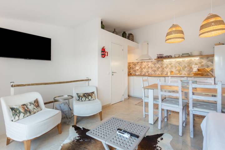 Casa Lusitano With Jacuzzi by Valada Village in Valada, Tejo River