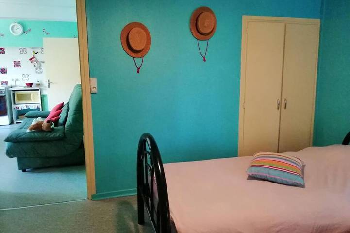 Location de vacances pour 4 personnes, avec jardin à Montredon-Labessonnié - 2