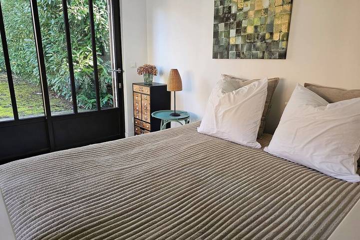 Location de vacances pour 8 personnes, avec Terrasse et Jardin à Neauphle-le-Château - 3