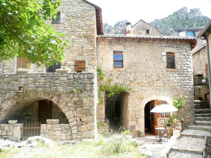 Gîte pour 7 personnes, avec terrasse et jardin, animaux acceptés