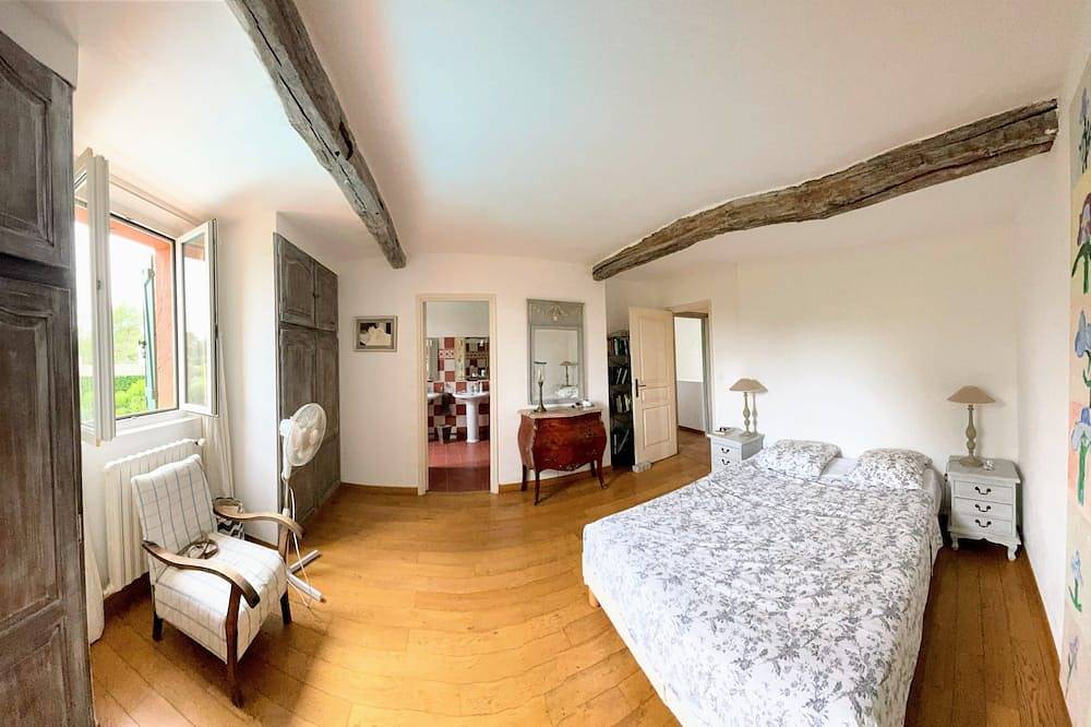 Luxury villa in South of France with private pool and air conditioning in Roquefort-les-Pins, Côte méditerranéenne (France)