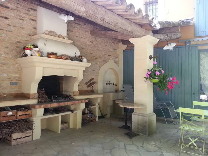 Gîte pour 2 personnes, avec jardin ainsi que piscine et terrasse à Le Thor - 4