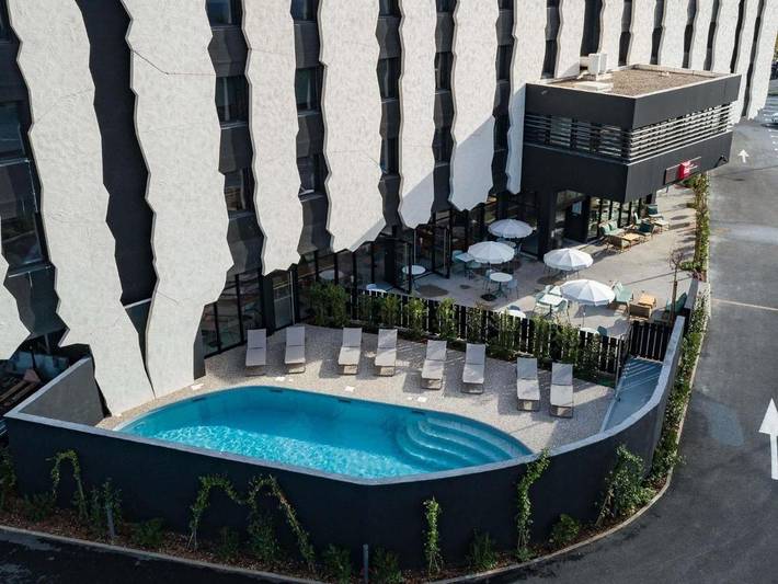 Hôtel pour 2 personnes, avec terrasse et piscine