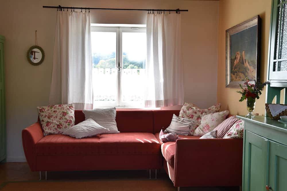 Ganze Wohnung, Ferienwohnung Müßiggang - Seelennest Falkensteiner in Nußdorf am Attersee, Attergau