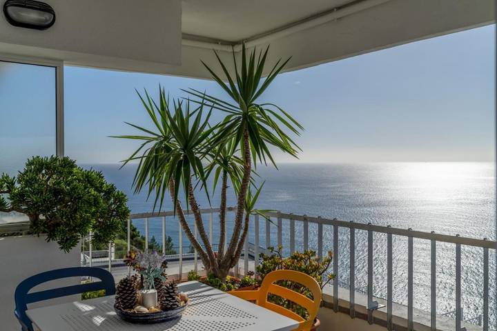 Apartamento de férias para 4 pessoas, com vista e terraço em Sesimbra